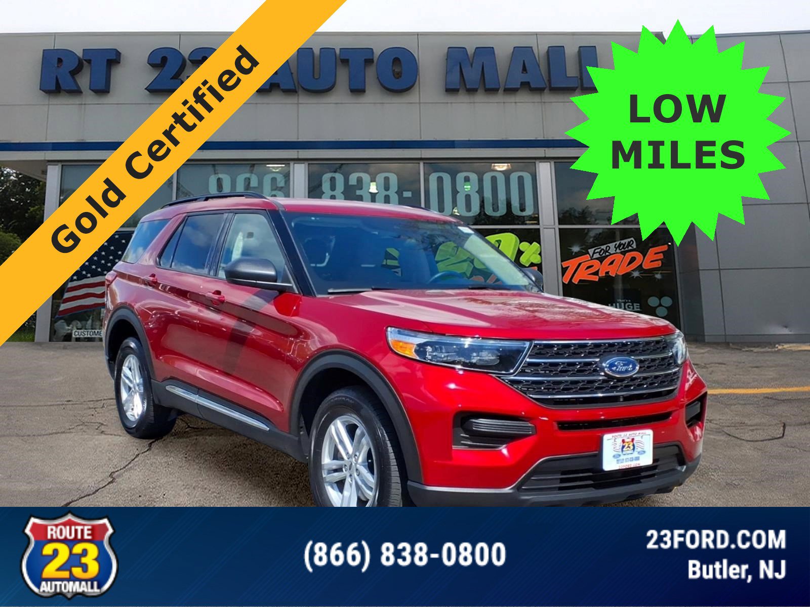 Used 2024 Ford Explorer XLT image 1