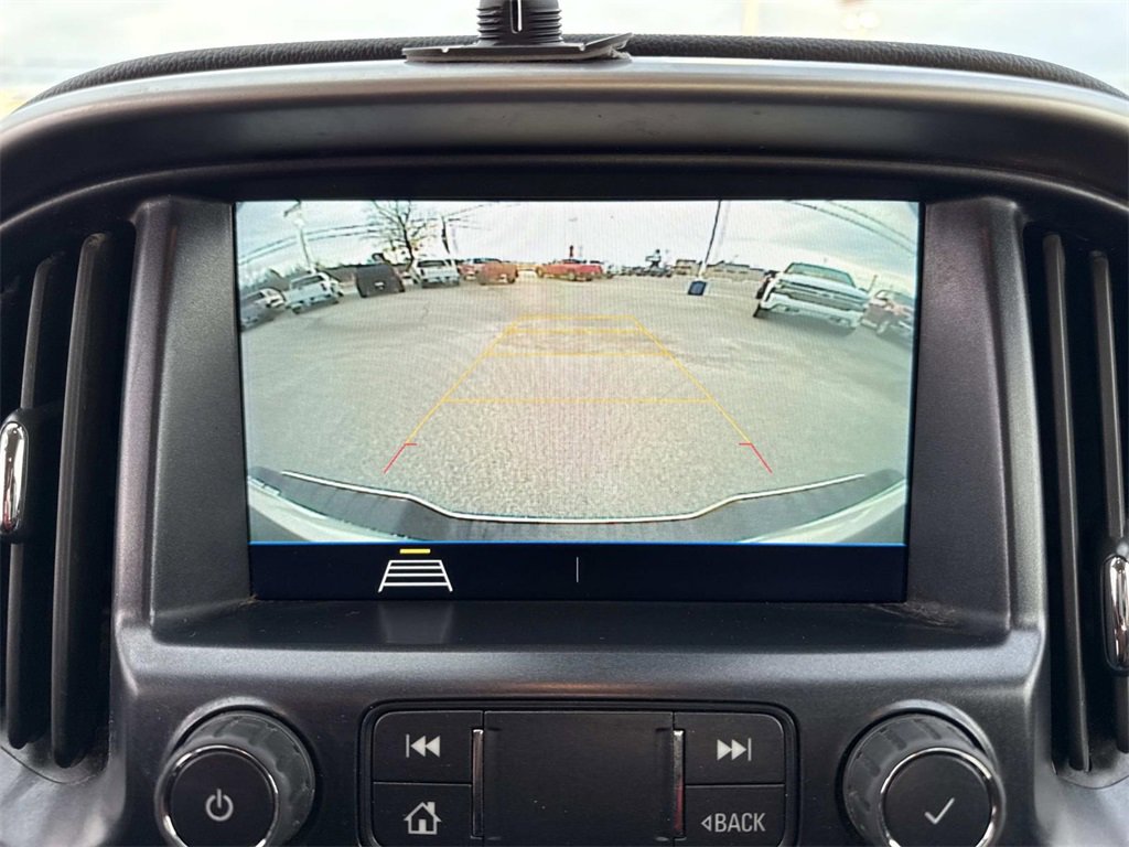 Used 2022 Chevrolet Colorado LT w/ Fleet Safety Package image 18