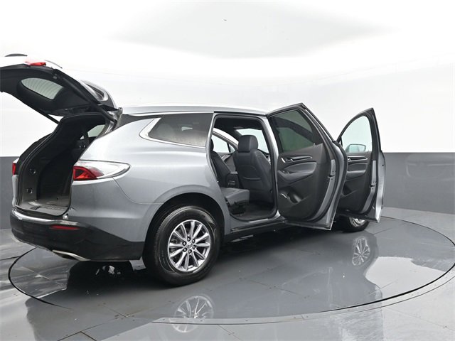 Used 2024 Buick Enclave Premium image 34