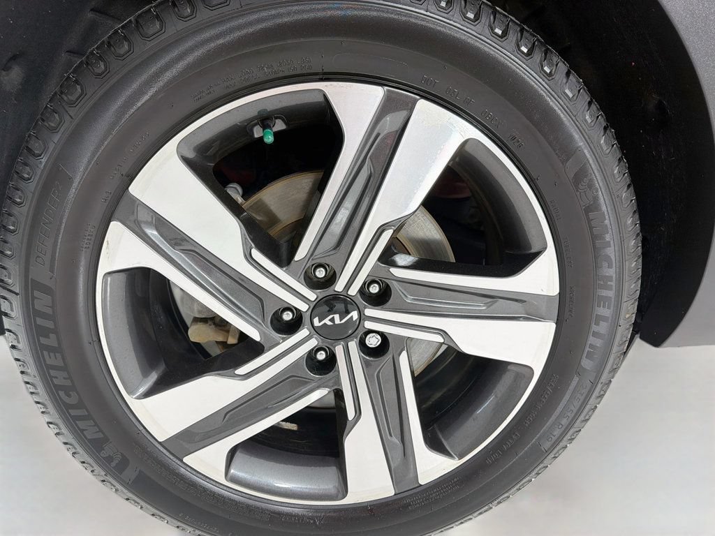 Used 2023 Kia Sorento EX AWD/4WD image 35