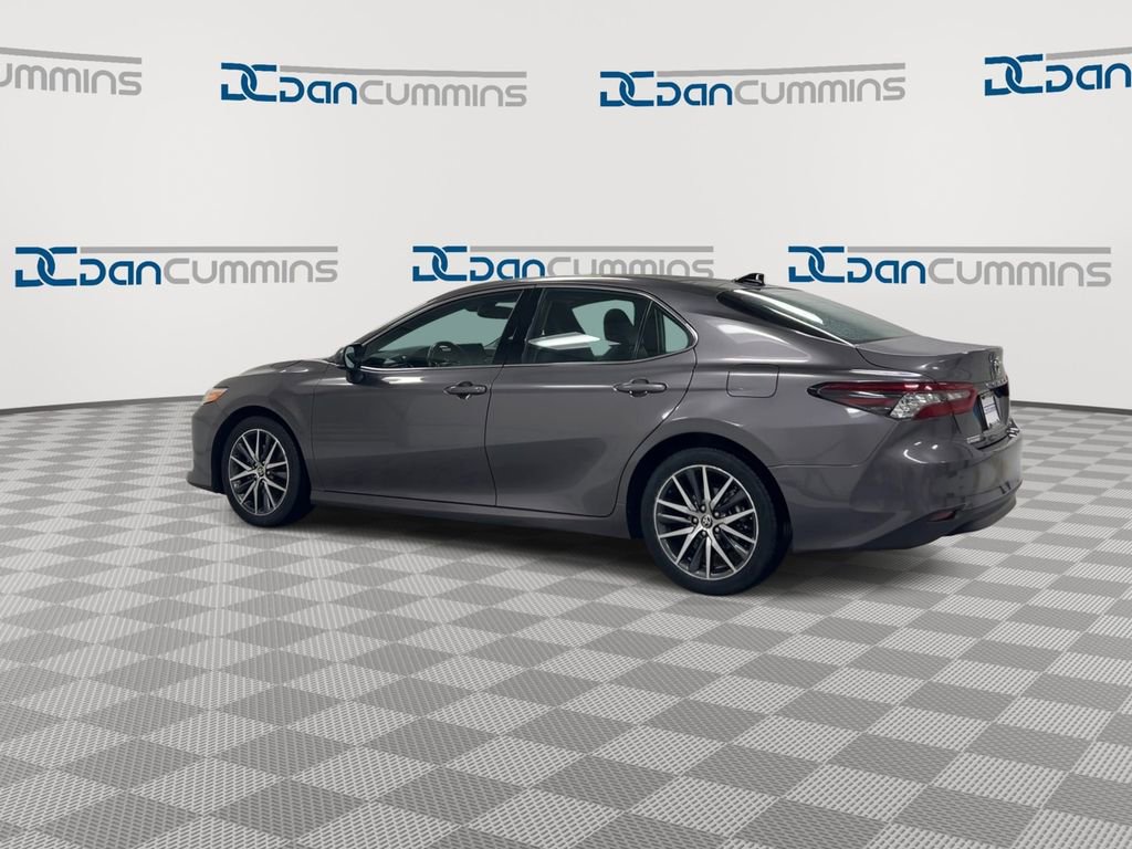 Used 2024 Toyota Camry XLE w/ Navigation Package image 6