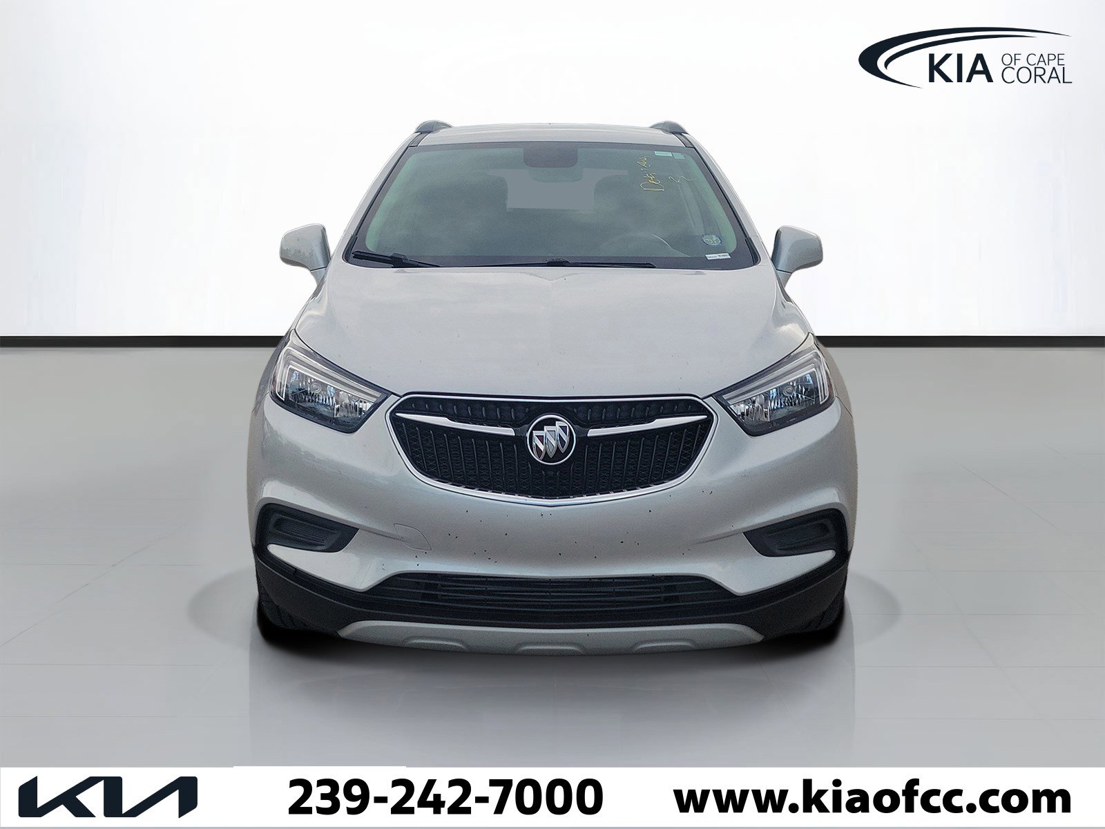 Used 2022 Buick Encore Preferred w/ Safety Package AWD/4WD image 2