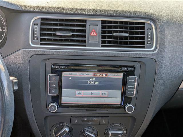 Used 2014 Volkswagen Jetta SE FWD image 11