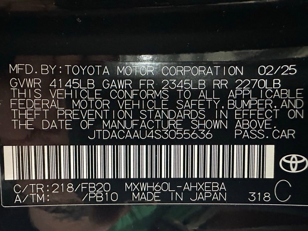 Used 2025 Toyota Prius LE FWD image 11