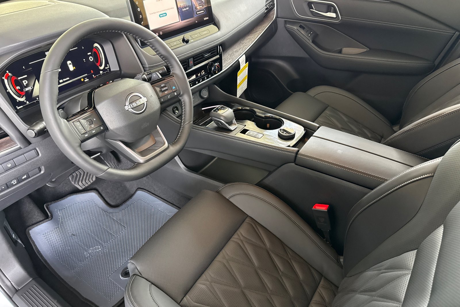 New 2026 Nissan Rogue Platinum AWD/4WD image 12