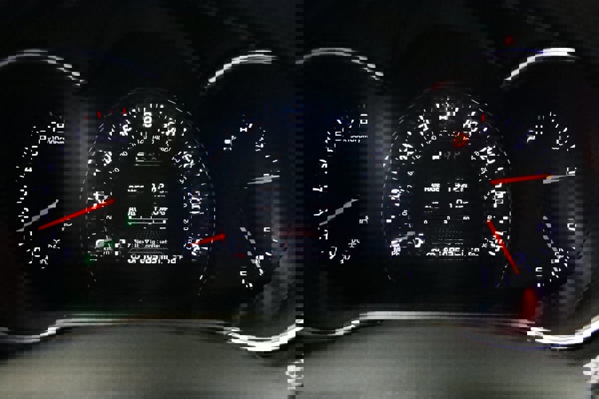 Used 2014 Kia Sorento SX w/ 3rd Row Package image 44