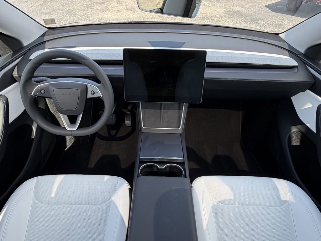 Used 2026 Tesla Model Y Long Range AWD/4WD image 12