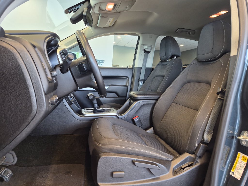 Used 2018 Chevrolet Colorado LT AWD/4WD image 13