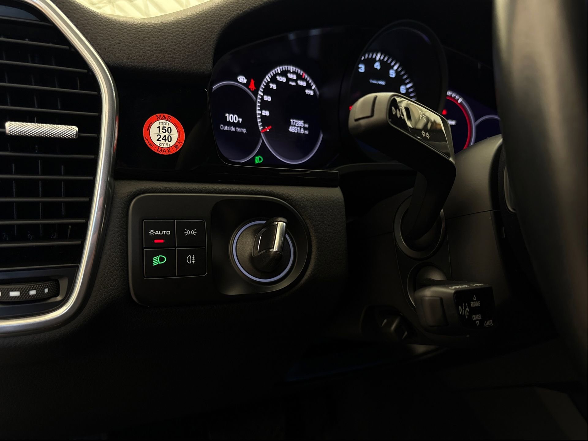 Used 2022 Porsche Cayenne image 20