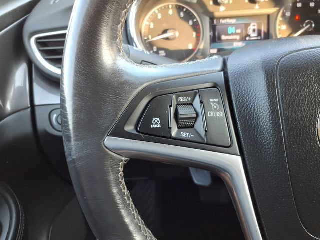 Used 2021 Buick Encore Preferred AWD/4WD image 34
