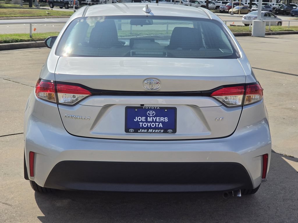 Used 2026 Toyota Corolla LE FWD image 8