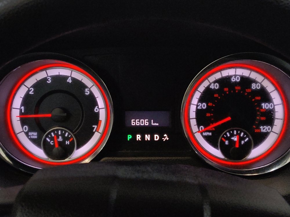 Used 2019 Dodge Grand Caravan SE FWD image 23