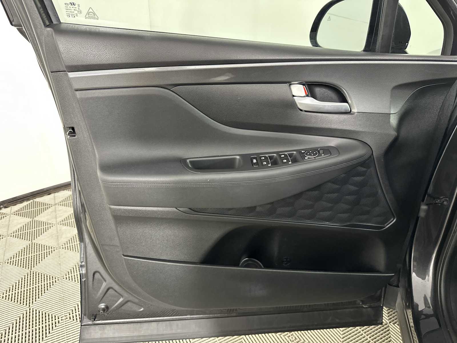 Used 2021 Hyundai Santa Fe SEL w/ Convenience Package FWD image 16