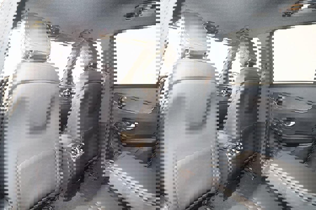 Used 2022 Mercedes-Benz GLC 300 4MATIC w/ Driver Assistance Package image 66