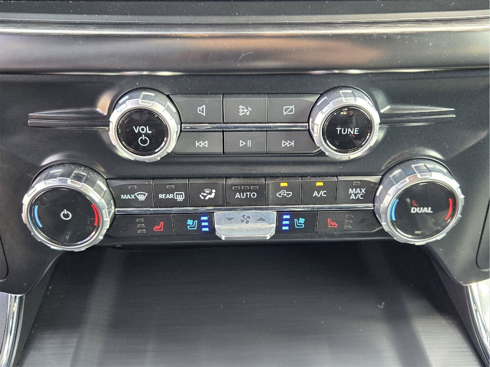 Used 2023 Ford F150 Lariat w/ Equipment Group 502A High AWD/4WD image 18