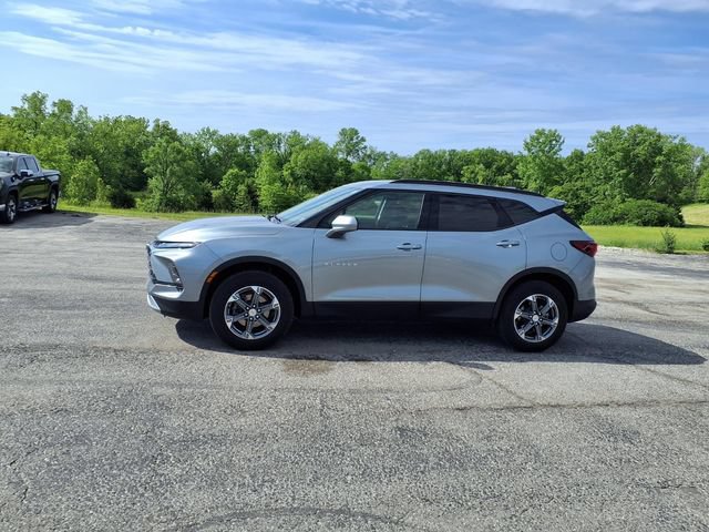 Used 2024 Chevrolet Blazer LT w/ Convenience Package FWD image 11