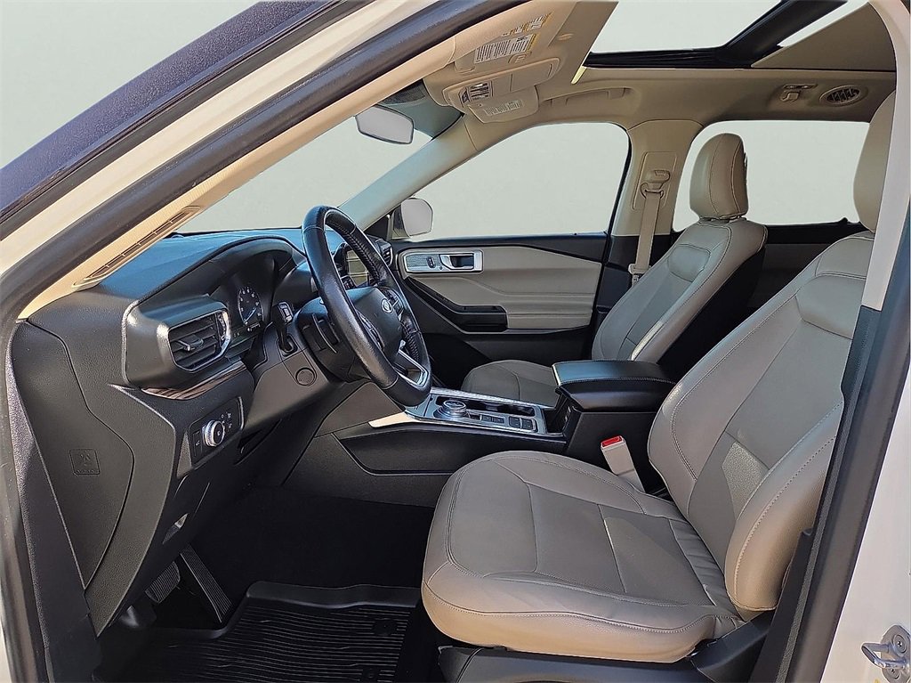 Used 2020 Ford Explorer Limited w/ Class III Trailer Tow Package image 15