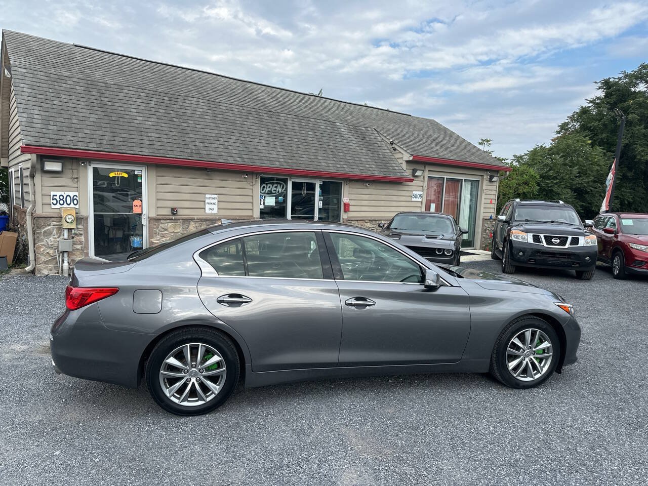 Used 2016 INFINITI Q50 3.0t Premium w/ Driver Assistance Package AWD/4WD image 6