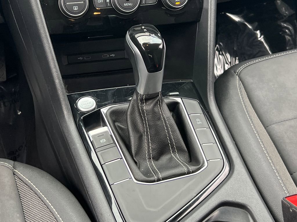 Used 2024 Volkswagen Taos SE image 26