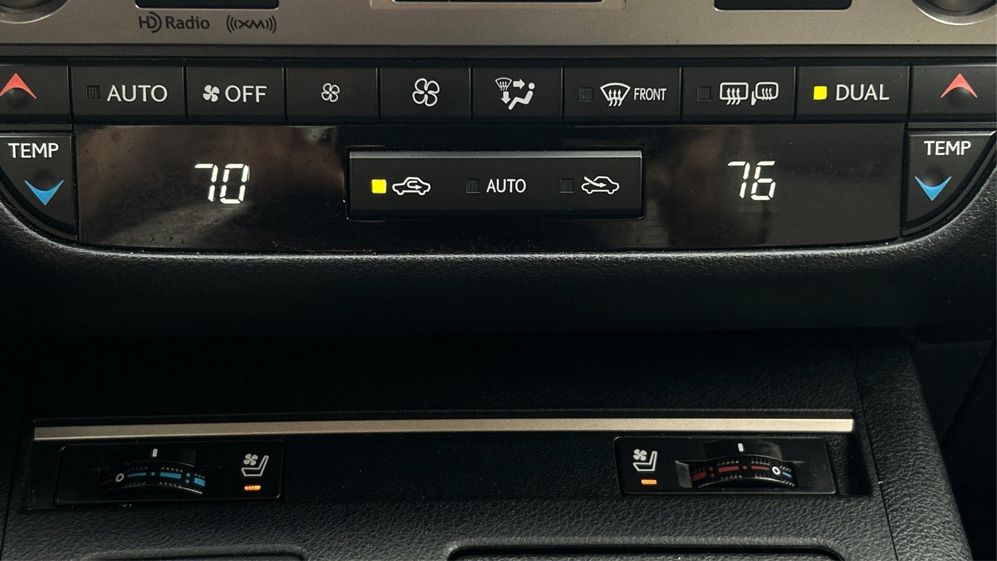 Used 2014 Lexus ES 350 w/ Premium Package image 28