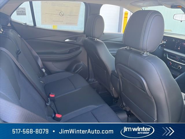 New 2026 Buick Encore GX Preferred AWD/4WD image 17