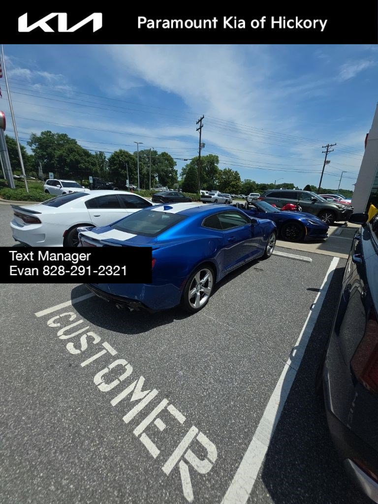 Used 2017 Chevrolet Camaro SS RWD image 4