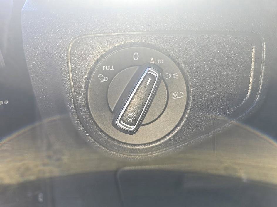 Used 2022 Volkswagen Atlas SE image 12