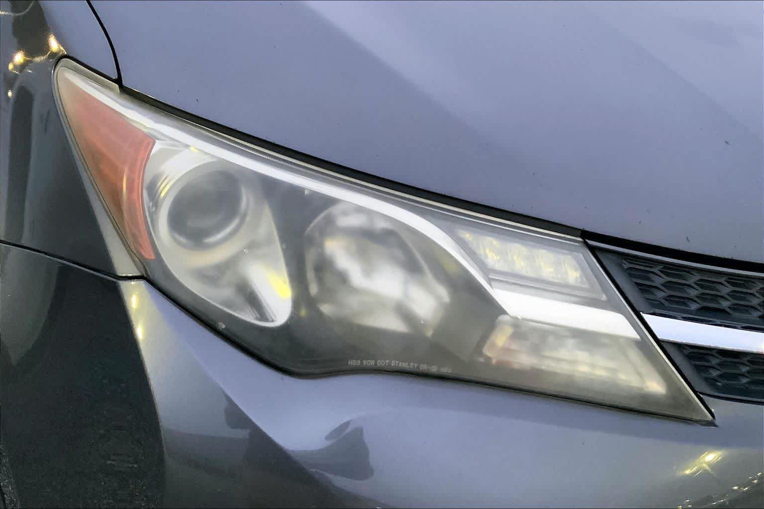 Used 2015 Toyota RAV4 XLE AWD/4WD image 23