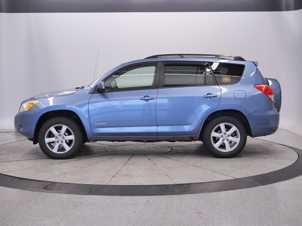 Used 2008 Toyota RAV4 Limited AWD/4WD image 2