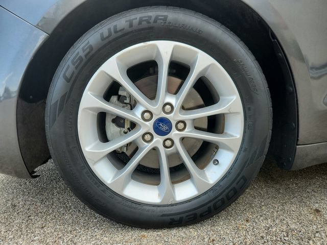 Used 2019 Ford Fusion SE FWD image 27