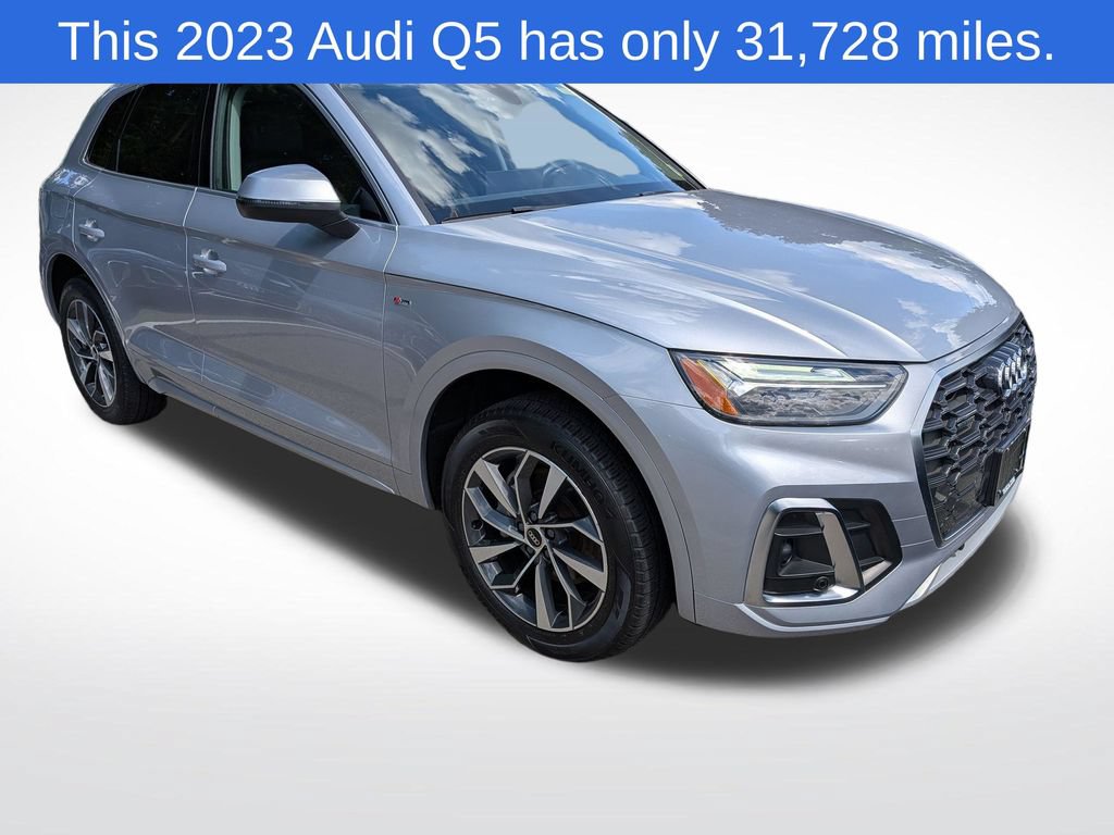 Used 2023 Audi Q5 2.0T Premium w/ Convenience Package AWD/4WD image 1