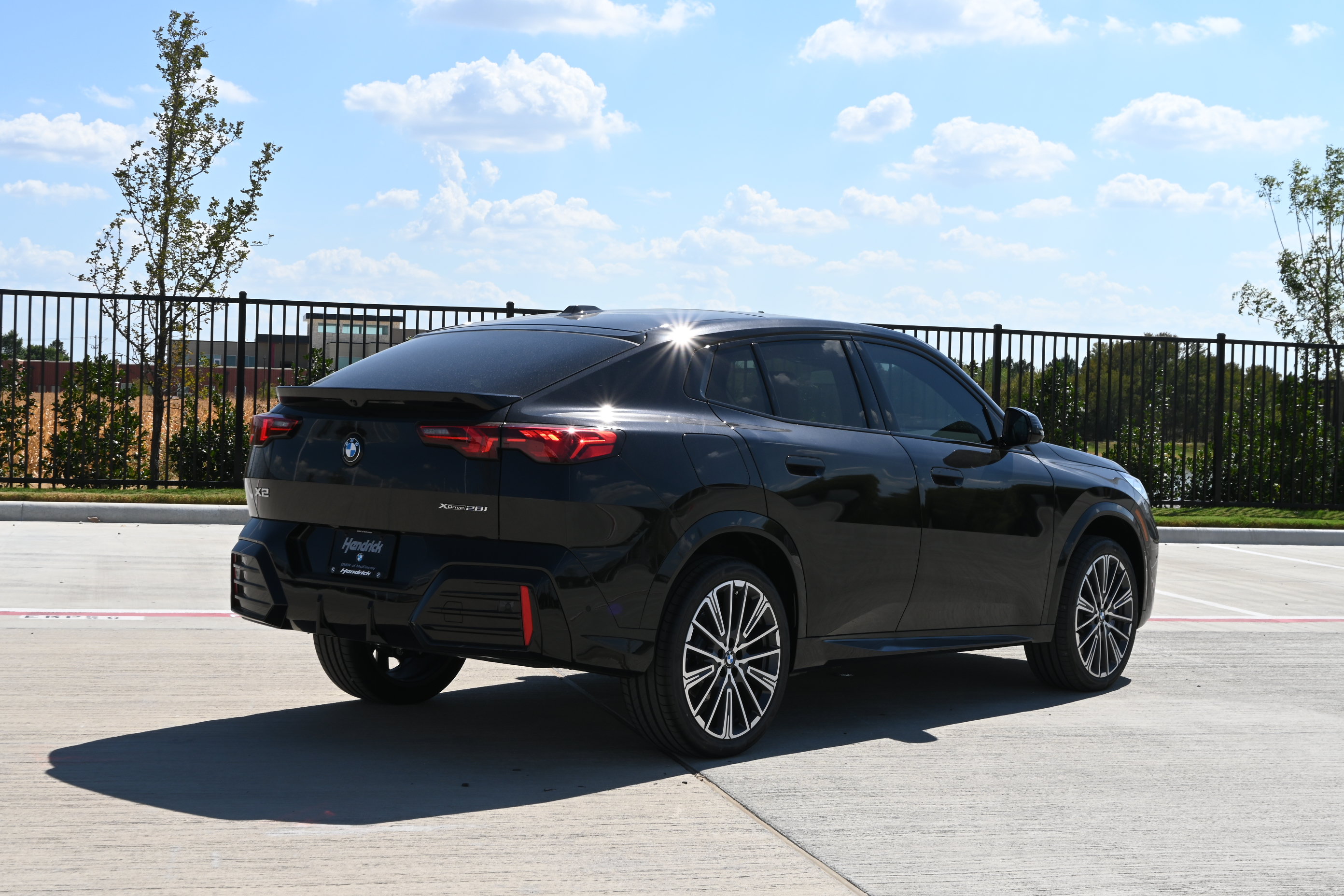 New 2026 BMW X2 xDrive28i w/ Technology Package AWD/4WD image 8
