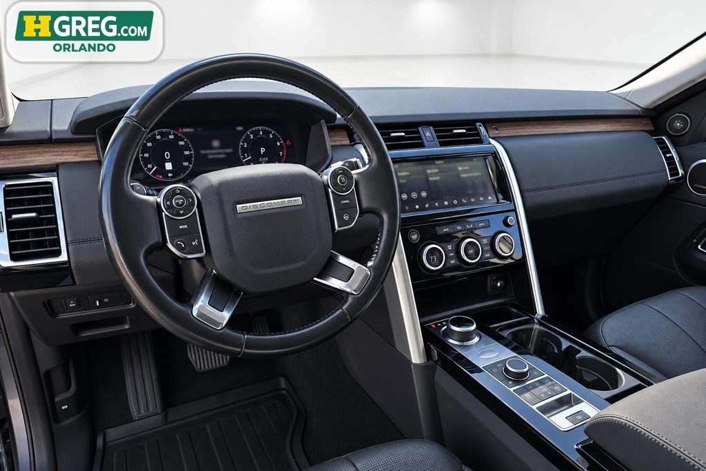 Used 2018 Land Rover Discovery HSE AWD/4WD image 14