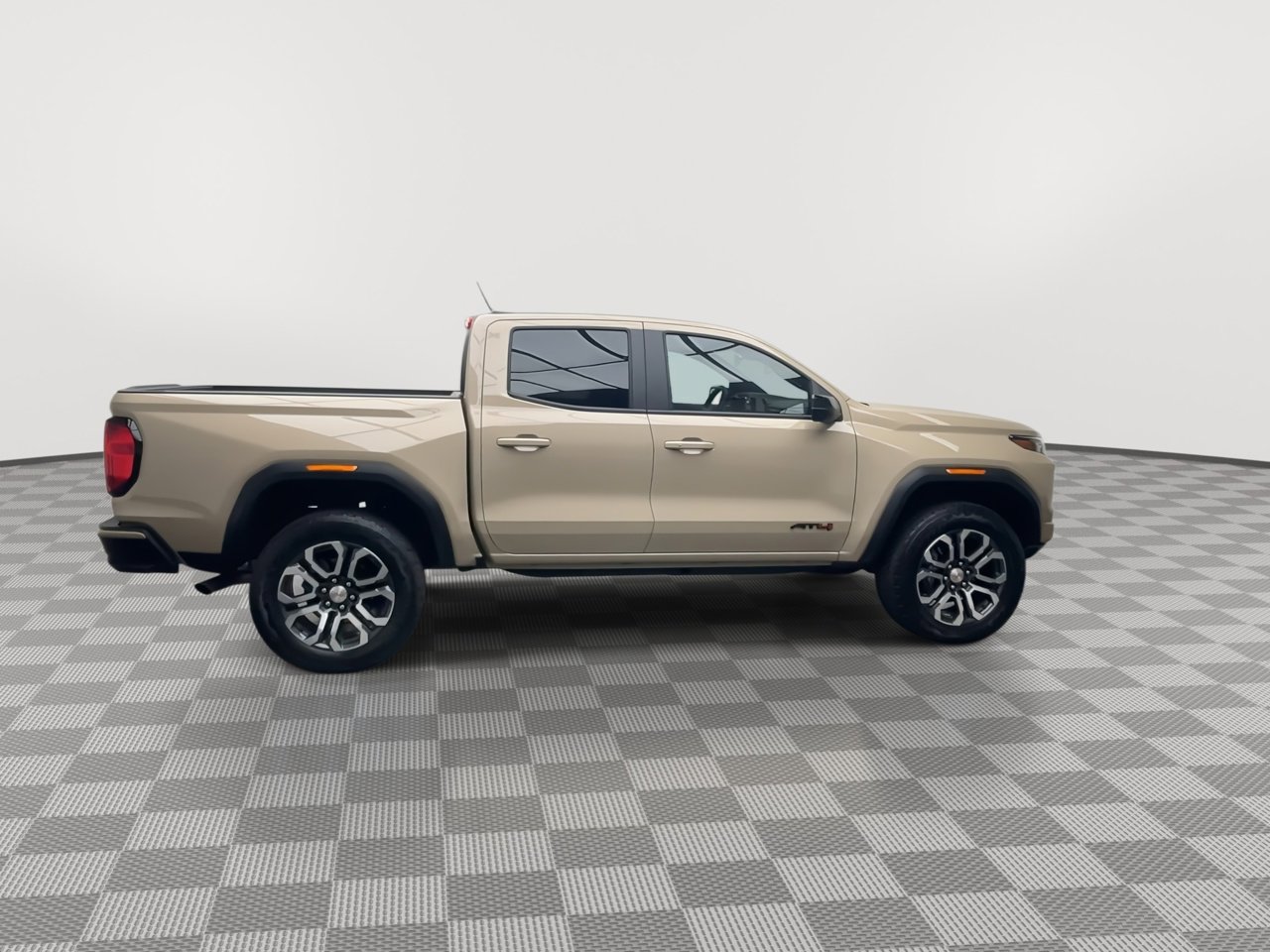 Used 2024 GMC Canyon AT4 w/ Technology Package image 41
