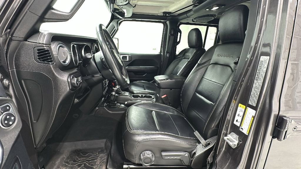Used 2018 Jeep Wrangler Unlimited Sahara image 9