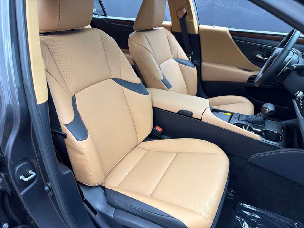 Used 2025 Lexus ES 350 w/ Premium Package FWD image 28