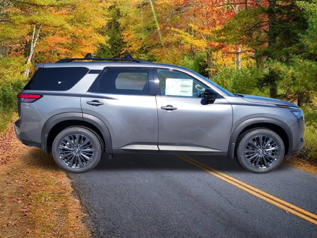 New 2026 Nissan Pathfinder SL AWD/4WD image 2