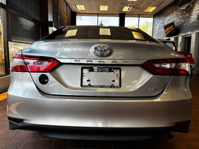Used 2019 Toyota Camry LE FWD image 11