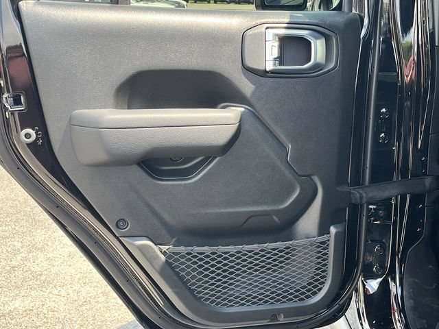 New 2026 Jeep Gladiator Sport AWD/4WD image 13
