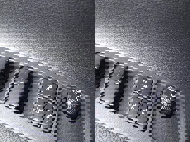 Used 2023 Toyota Corolla LE image 13