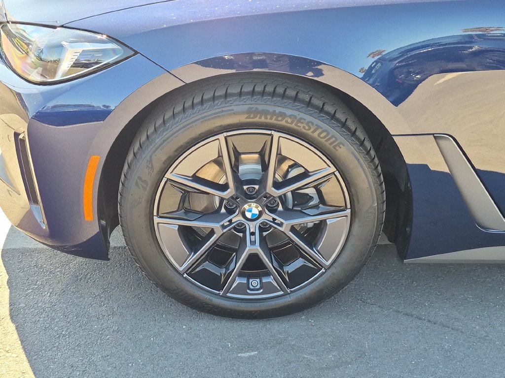 New 2026 BMW i4 eDrive40 w/ Premium Package RWD image 31
