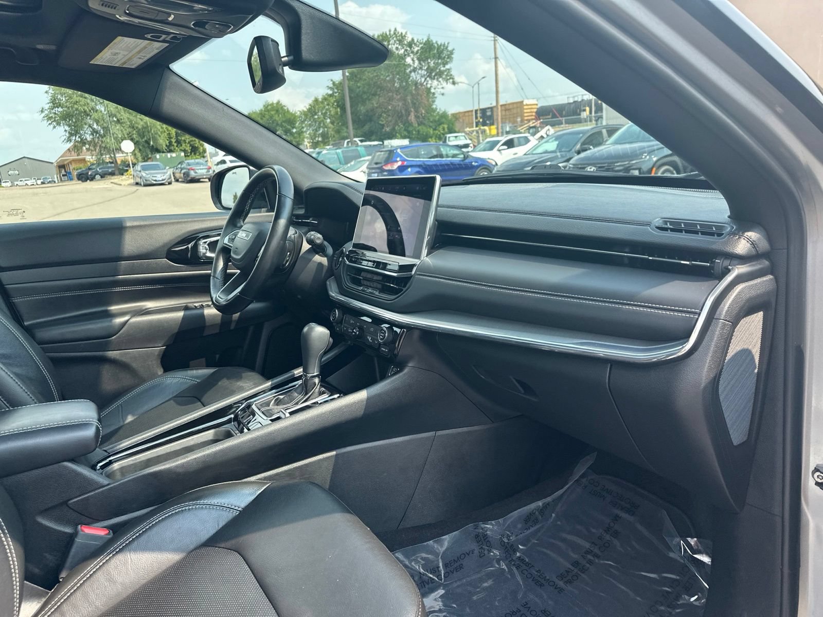Used 2022 Jeep Compass High Altitude AWD/4WD image 31