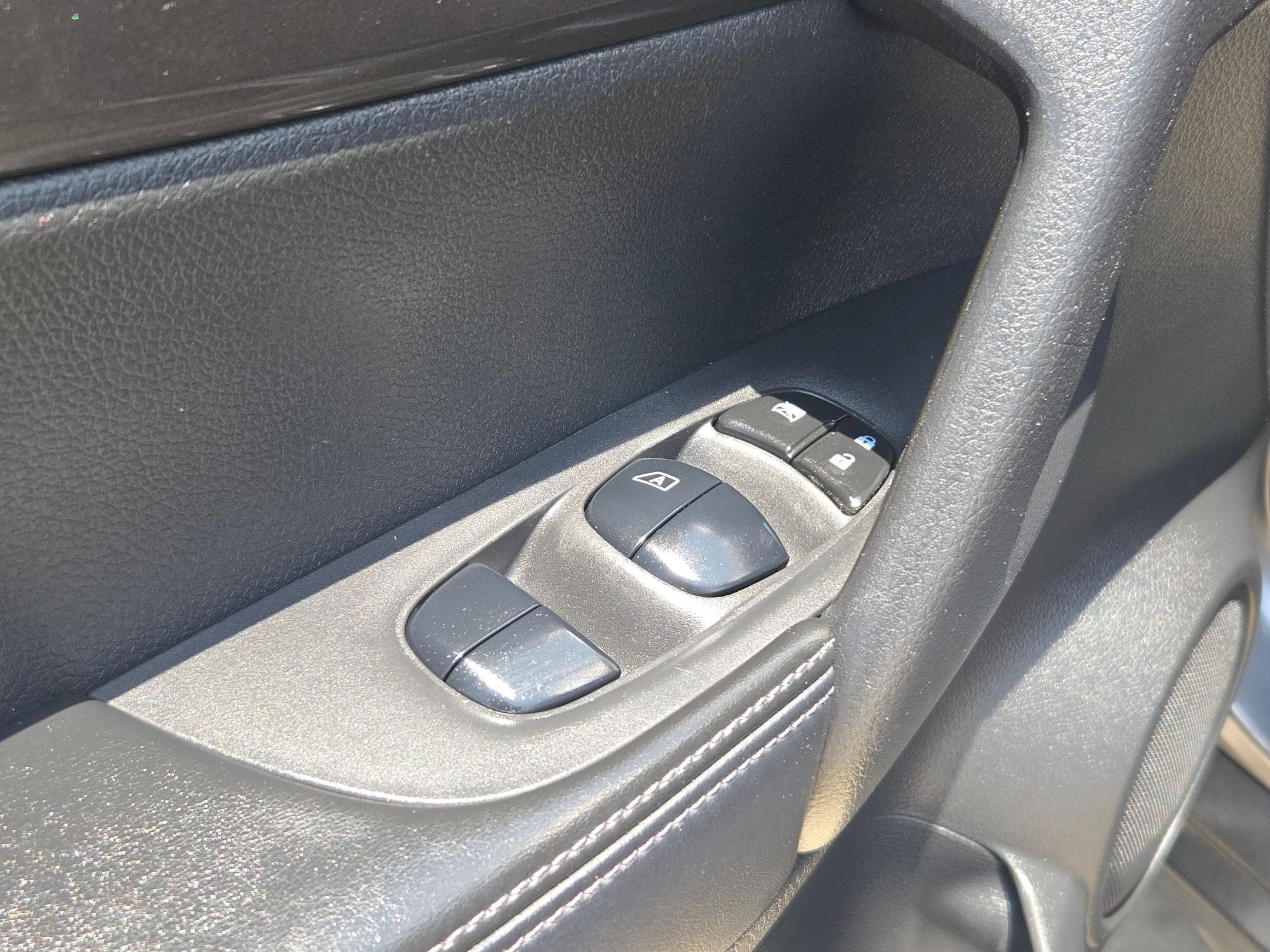 Certified 2020 Nissan Rogue S FWD image 12