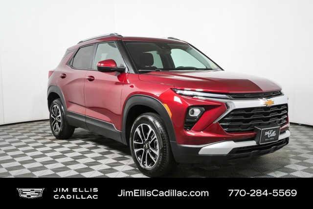 Used 2025 Chevrolet TrailBlazer LT AWD/4WD image 1