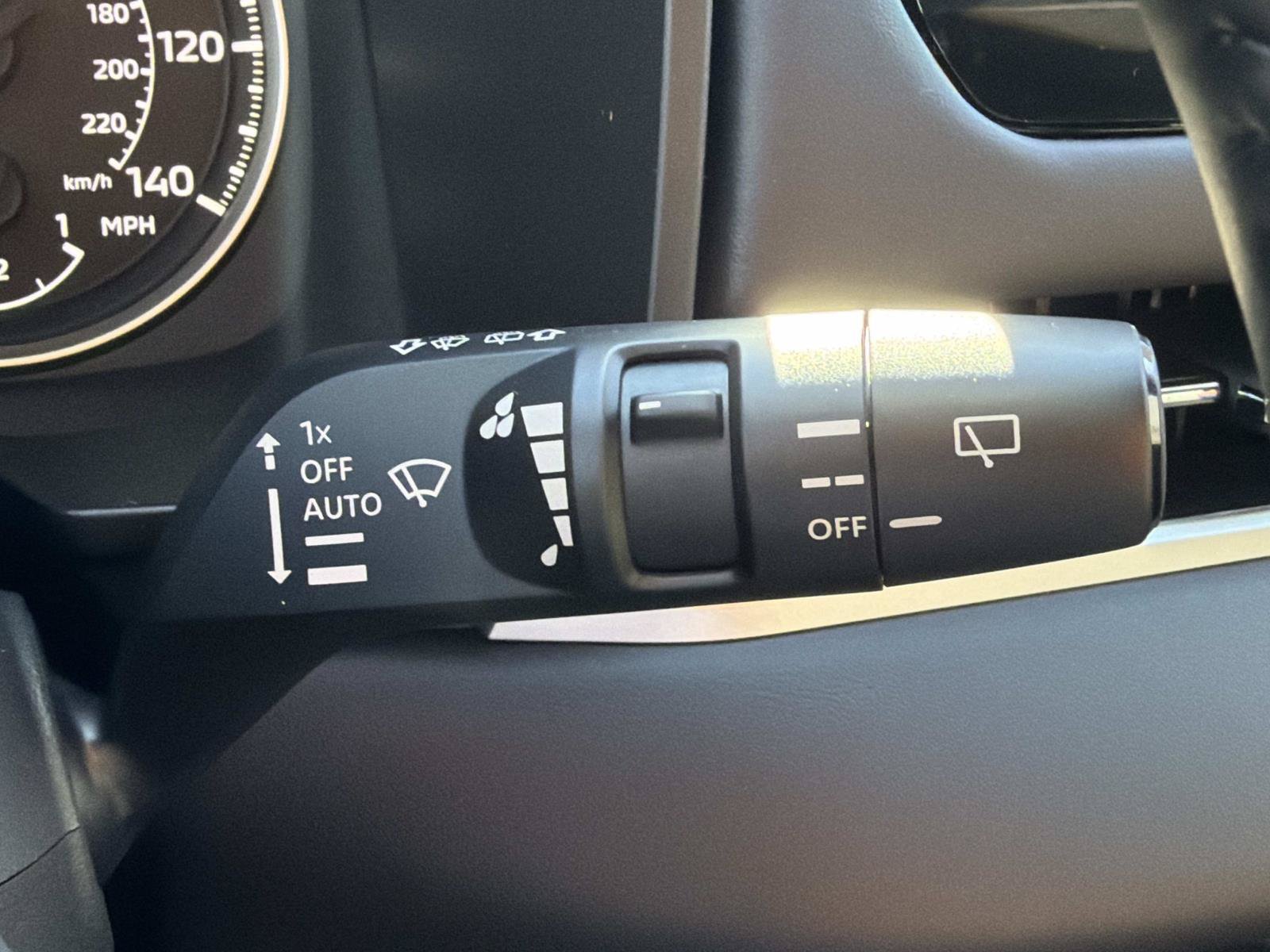 New 2026 Mitsubishi Outlander LE FWD image 29