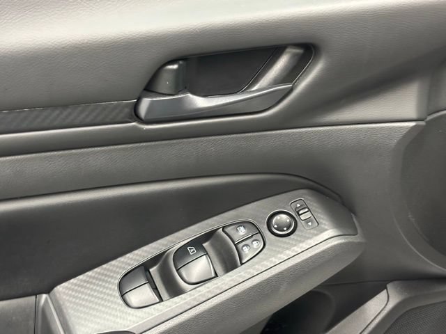 Used 2024 Nissan Altima 2.5 S FWD image 10