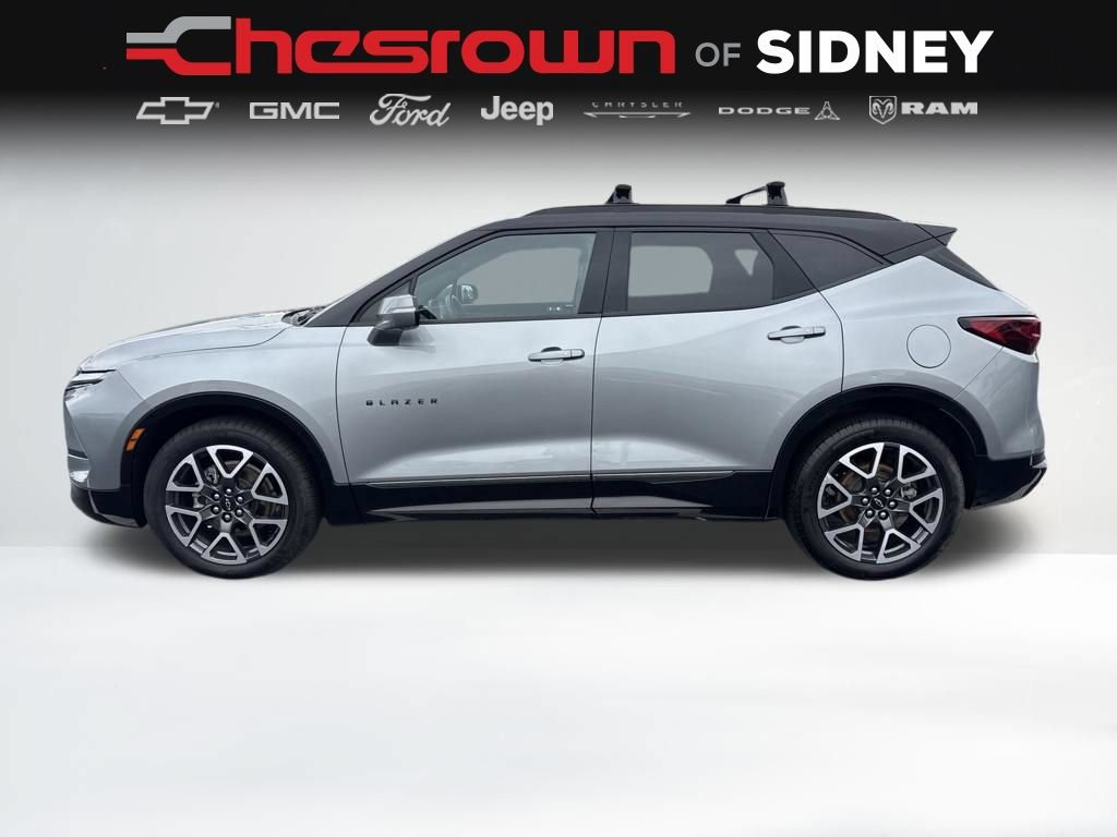 Used 2023 Chevrolet Blazer RS w/ Driver Confidence II Package AWD/4WD image 2