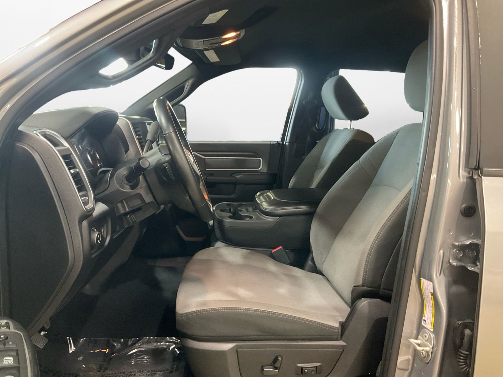 Used 2023 RAM 2500 Big Horn w/ Level 1 Equipment Group image 9