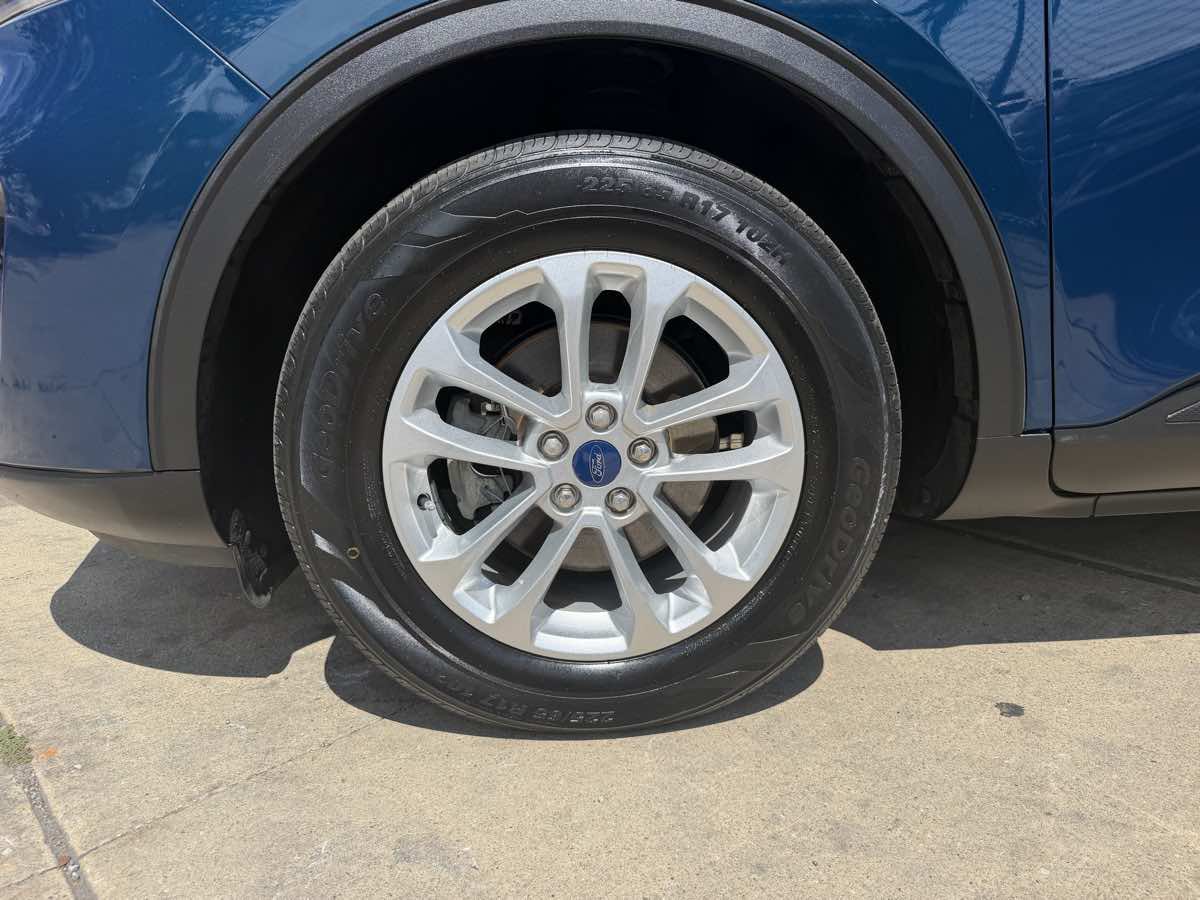 Used 2020 Ford Escape SE FWD image 8