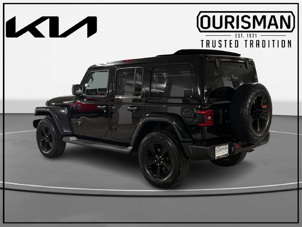 Used 2022 Jeep Wrangler Unlimited Sahara AWD/4WD image 3